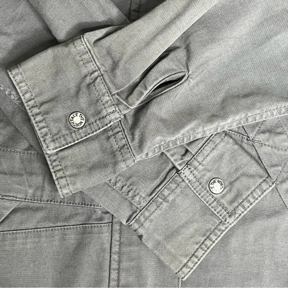 The North Face Gray Women’s Utility Jacket Size Medium - Picture 10 of 11